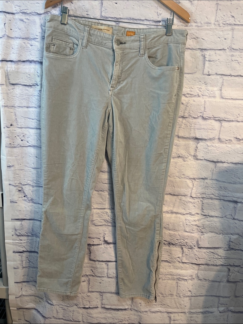 Anthropologie Pilcro Stet Corduroy Skinny Pants Ankle Zip Size 32 Light Blue